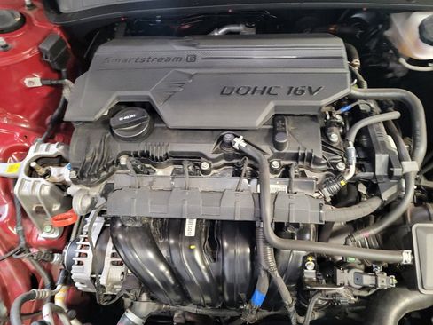 Used 2024 Hyundai Elantra SEL FWD image 30