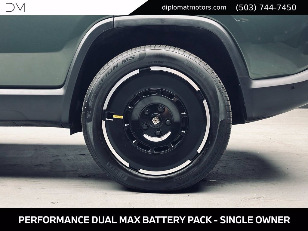 Used 2025 Rivian R1S Adventure Dual AWD/4WD image 43