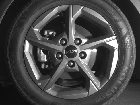 Used 2025 Kia K4 LXS image 12