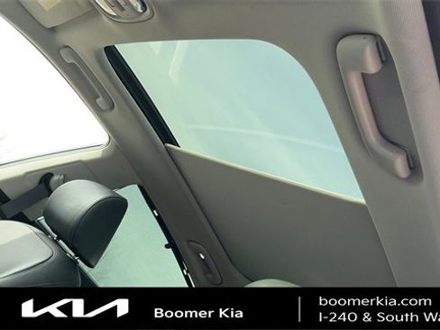 Used 2017 Kia Optima EX w/ Technology Package image 17