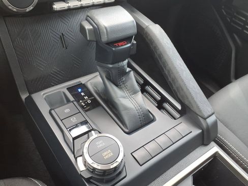 Certified 2024 Toyota Tacoma TRD Sport image 18