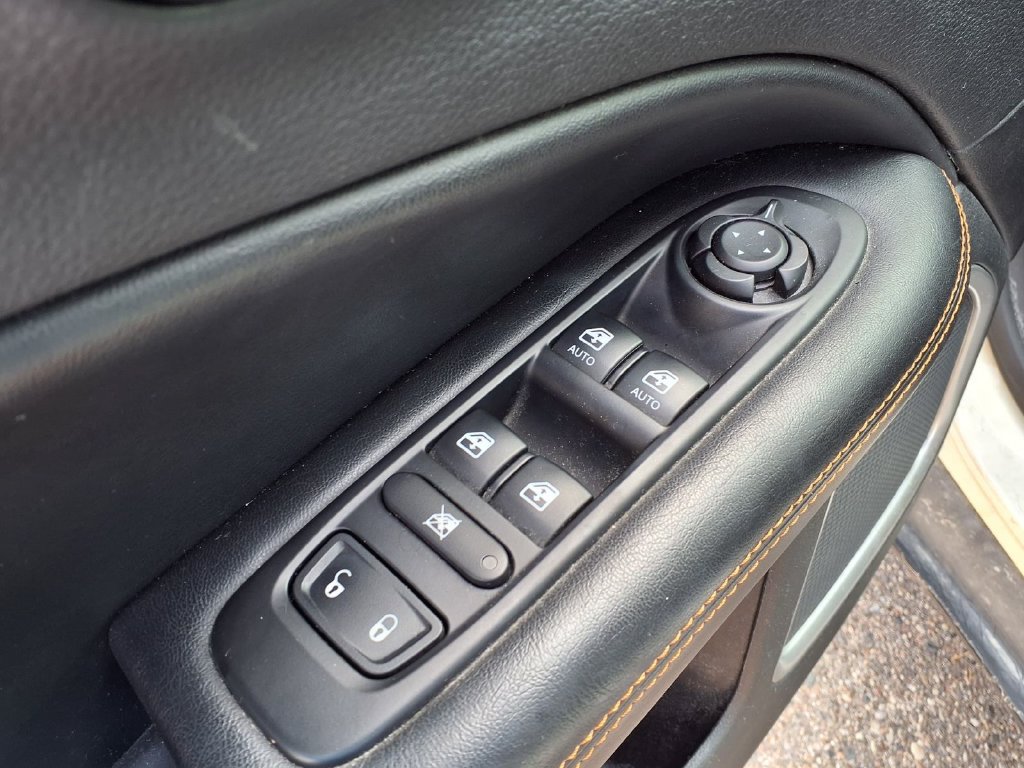 Used 2020 Jeep Compass Limited AWD/4WD image 13