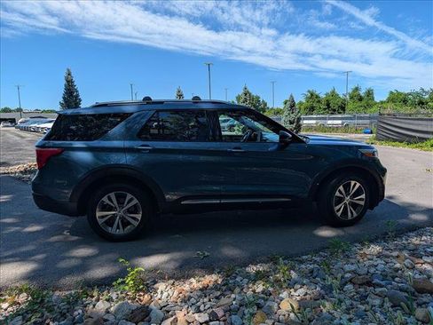 Used 2020 Ford Explorer Platinum w/ Premium Technology Package AWD/4WD image 6