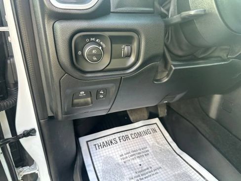 Used 2020 RAM 1500 Big Horn AWD/4WD image 36