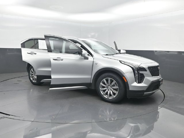 Used 2022 Cadillac XT4 Premium Luxury w/ Safety Alert Package FWD image 37