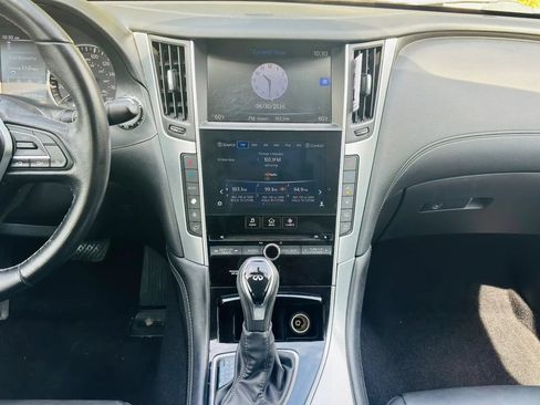 Used 2019 INFINITI Q50 Luxe RWD image 17
