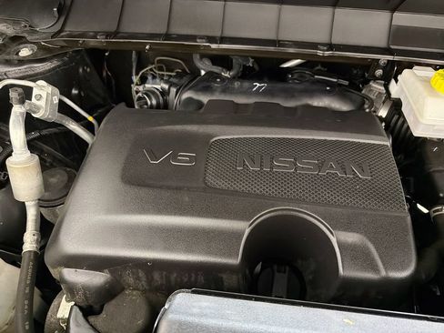 Used 2024 Nissan Pathfinder Platinum AWD/4WD image 30
