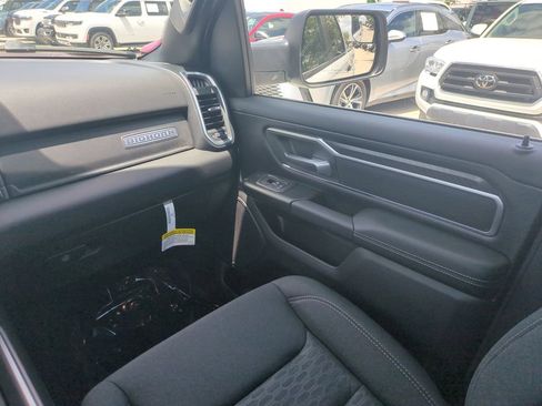 New 2026 RAM 1500 4x4 Crew Cab image 17