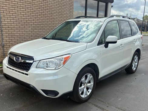 Used 2015 Subaru Forester 2.5i Premium image 11