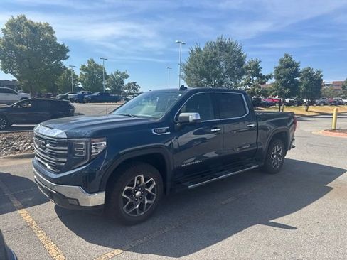 Used 2022 GMC Sierra 1500 SLT w/ SLT Premium Plus Package AWD/4WD image 1