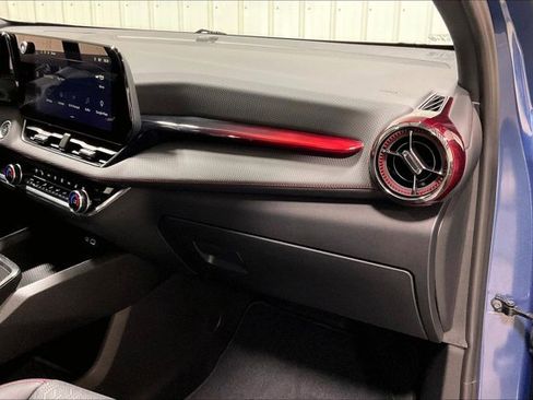 Used 2025 Chevrolet Equinox RS w/ Convenience Package III AWD/4WD image 16