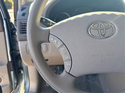Used 2007 Toyota Sienna CE image 21