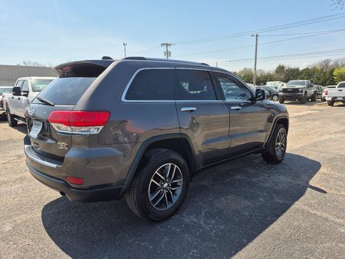 Used 2018 Jeep Grand Cherokee Limited AWD/4WD image 6