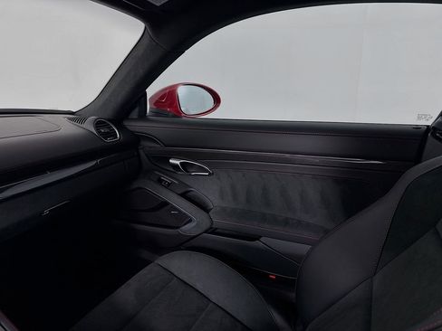 Used 2025 Porsche 718 Cayman GTS image 24