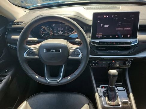 Used 2022 Jeep Compass Trailhawk AWD/4WD image 16