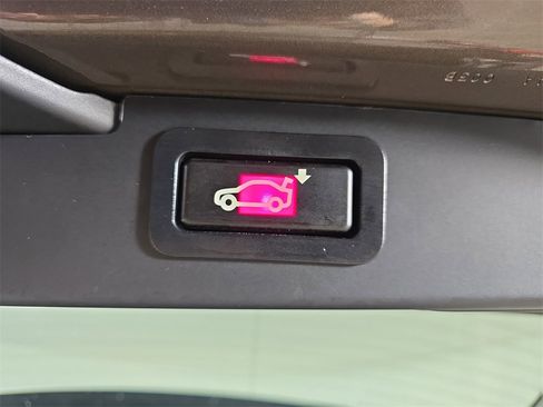 Used 2012 BMW X5 xDrive35i image 16