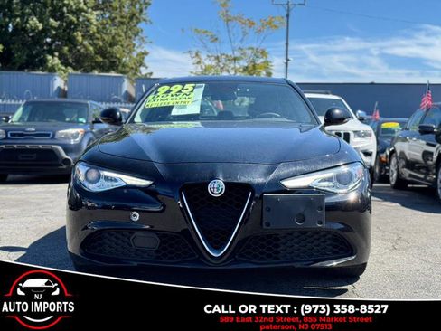 Used 2019 Alfa Romeo Giulia AWD image 2