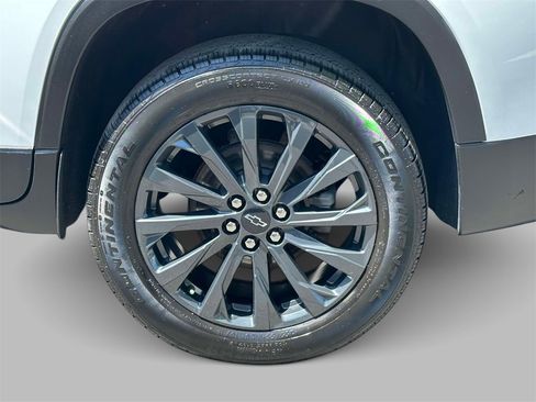 Used 2022 Chevrolet Traverse RS w/ LPO, Floor Liner Package image 13