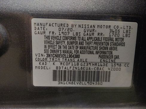 Used 2020 Nissan Versa SV image 33