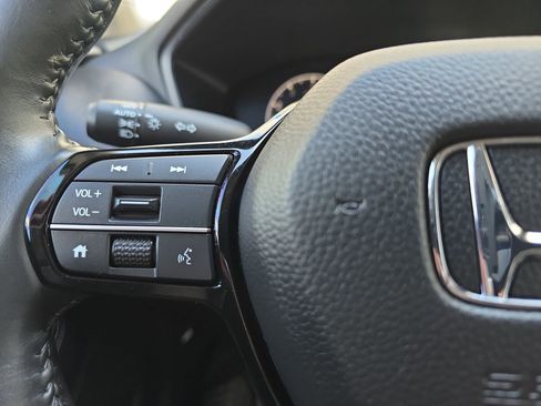 Used 2024 Honda HR-V EX-L image 19