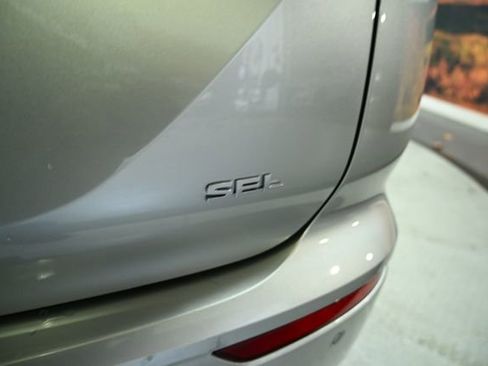 Used 2022 Mitsubishi Outlander SEL image 16