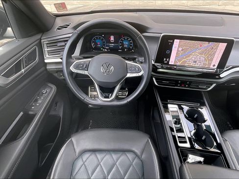 Certified 2024 Volkswagen Atlas Cross Sport SEL Premium R-Line image 4