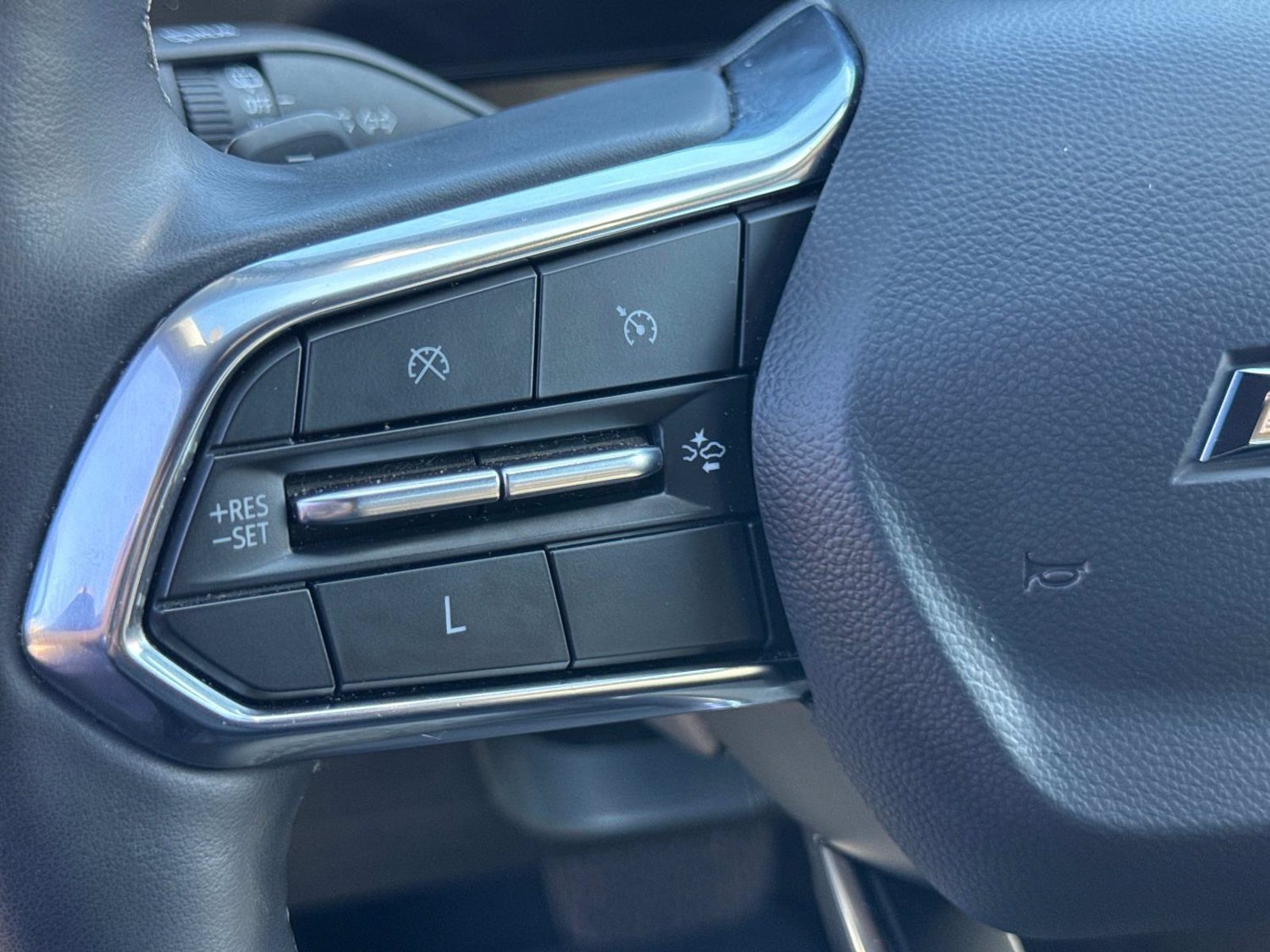 Used 2025 Chevrolet Equinox LT w/ Convenience Package II FWD image 34