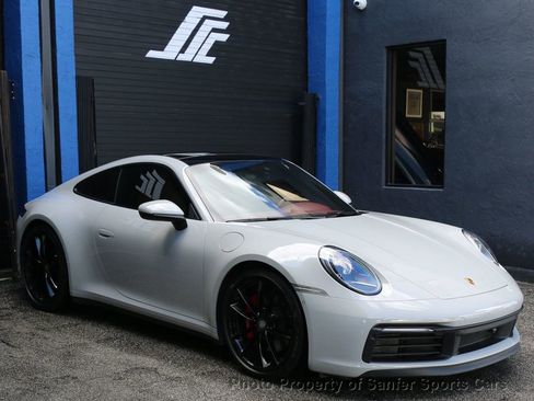 Used 2022 Porsche 911 Carrera 4S AWD/4WD image 3