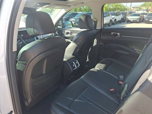 Used 2023 Kia Sorento S w/ Panoramic Sunroof Package FWD image 22