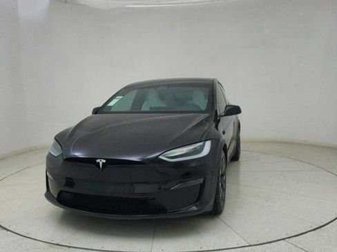 Used 2024 Tesla Model X Plaid image 71