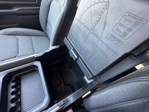 Used 2020 RAM 1500 Big Horn AWD/4WD image 30