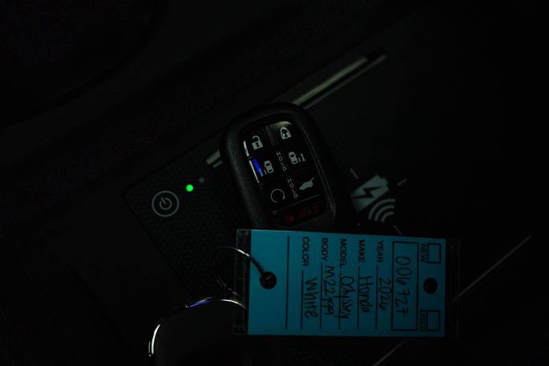 Used 2026 Honda Odyssey Elite image 25