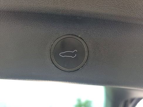 Used 2023 Tesla Model Y Long Range AWD/4WD image 25