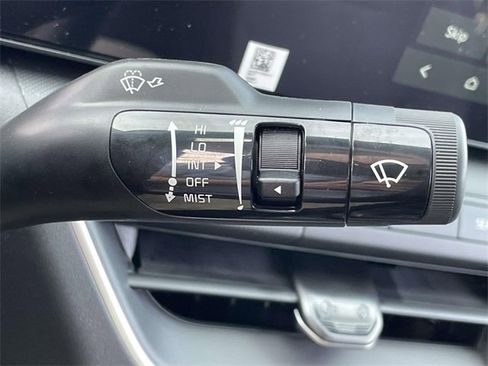 New 2025 Kia K4 LXS image 30