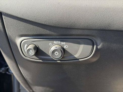 Used 2024 Chevrolet Equinox LT AWD/4WD image 23