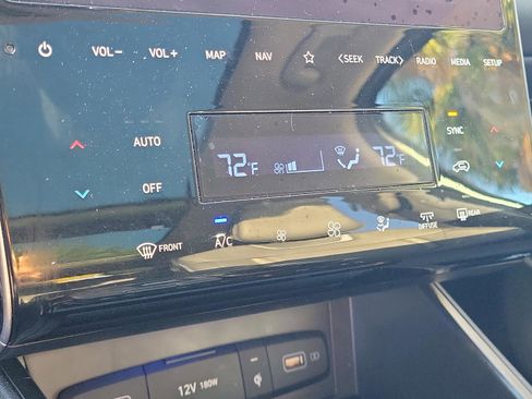 Certified 2024 Hyundai Tucson Limited image 25