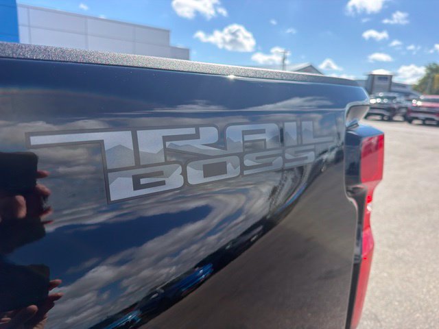 Used 2026 Chevrolet Silverado 3500 LT w/ Trail Boss Package AWD/4WD image 13