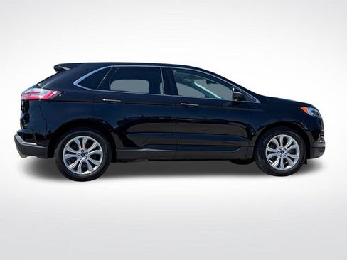 Used 2022 Ford Edge Titanium w/ Equipment Group 301A AWD/4WD image 8