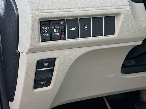 New 2026 Honda Odyssey EX-L image 10
