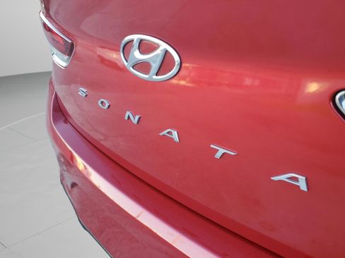 Used 2019 Hyundai Sonata Sport image 8