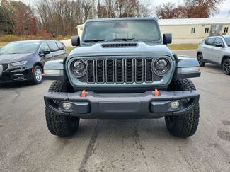 New 2026 Jeep Gladiator Mojave video 2