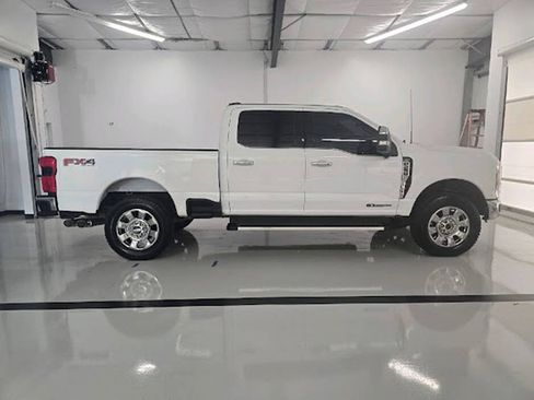Used 2023 Ford F250 Lariat w/ Chrome Package AWD/4WD image 7