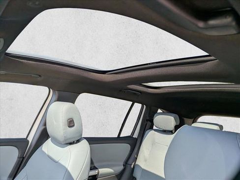 New 2026 Mercedes-Benz GLB 250 4MATIC image 15