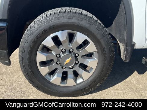 Used 2025 Chevrolet Silverado 2500 Custom w/ Custom Convenience Package image 21