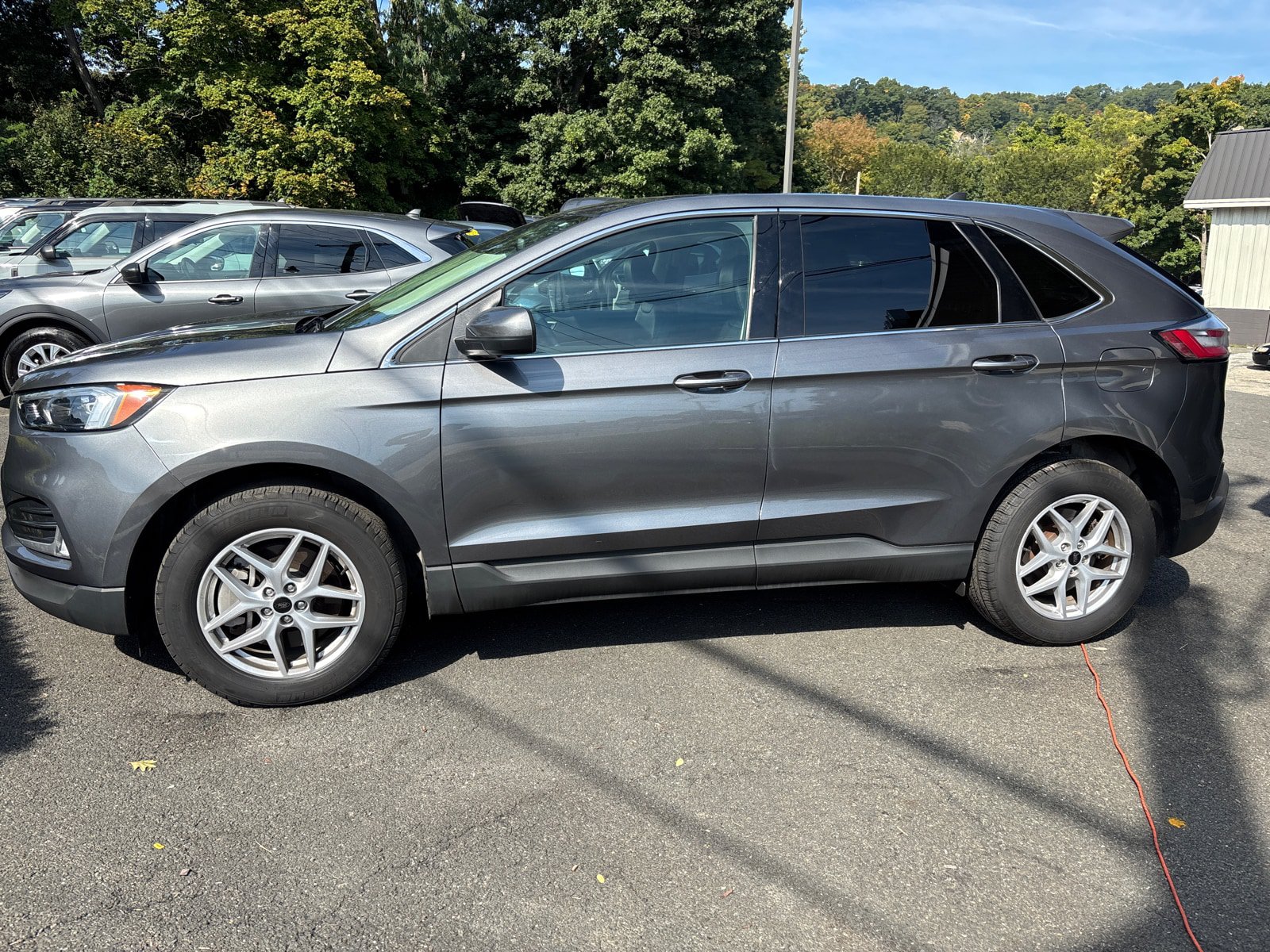Used 2024 Ford Edge SEL w/ Convenience Package AWD/4WD image 4