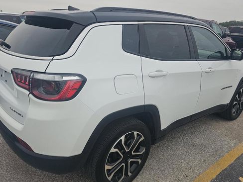 Used 2023 Jeep Compass Limited AWD/4WD image 3