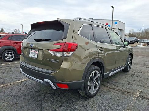 Used 2023 Subaru Forester Touring AWD/4WD image 17