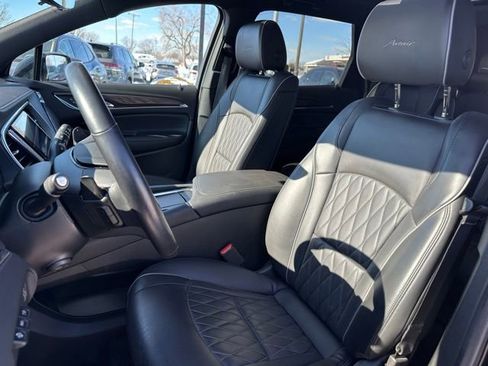 Used 2023 Buick Enclave Avenir w/ Avenir Technology Package image 29