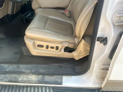 Used 2011 Ford F150 Lariat w/ Lariat Chrome Pkg AWD/4WD image 11