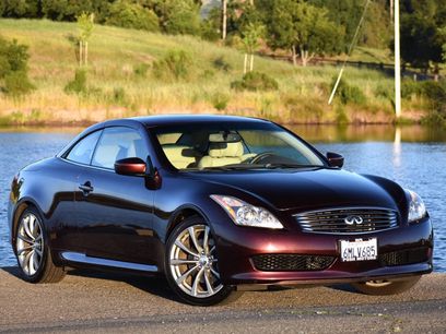 Used 2010 INFINITI G37 Convertible w/ Premium Pkg